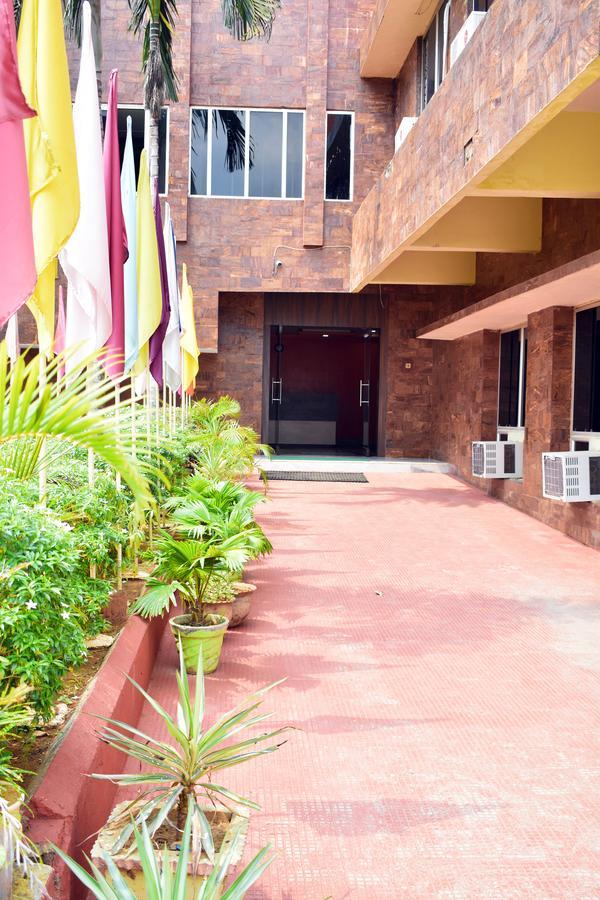 Hotel Triveni Balangir Dış mekan fotoğraf