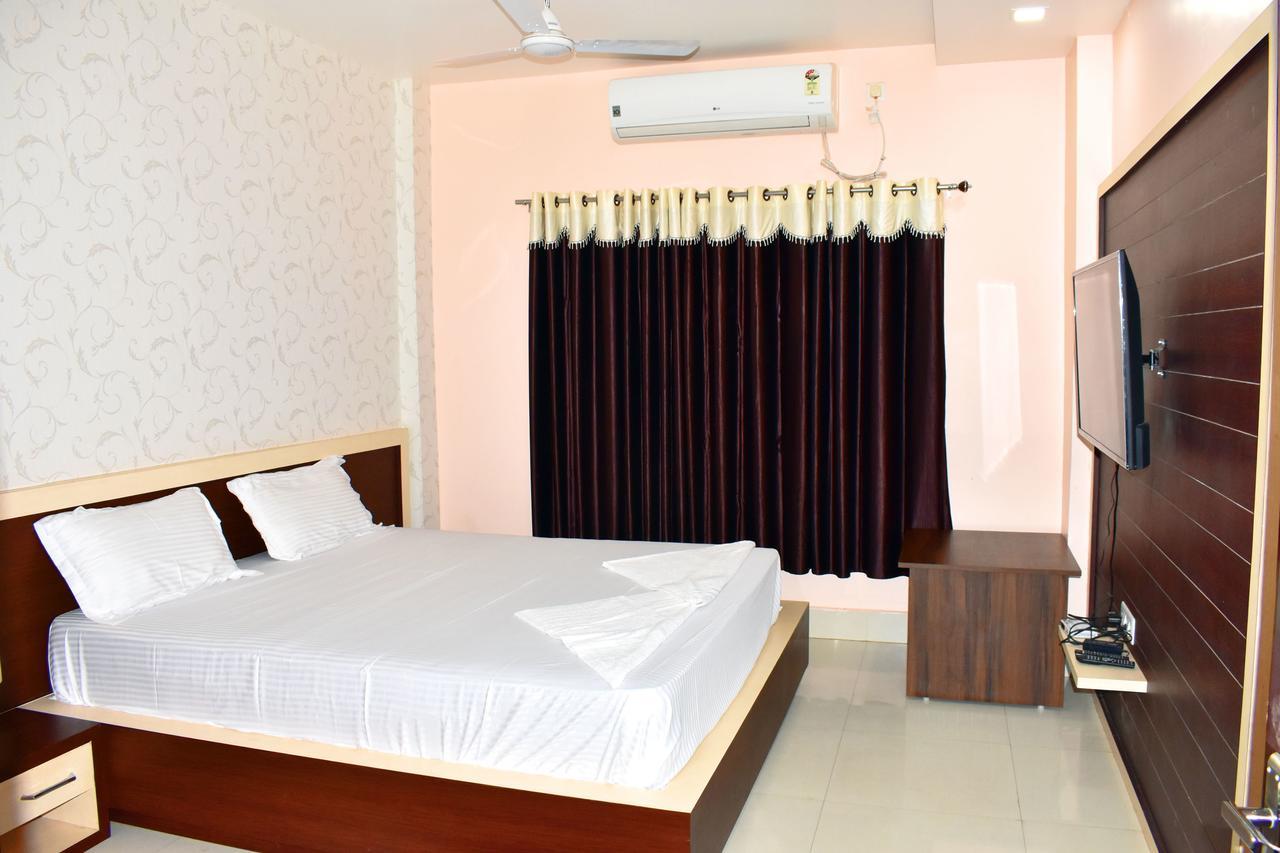 Hotel Triveni Balangir Dış mekan fotoğraf